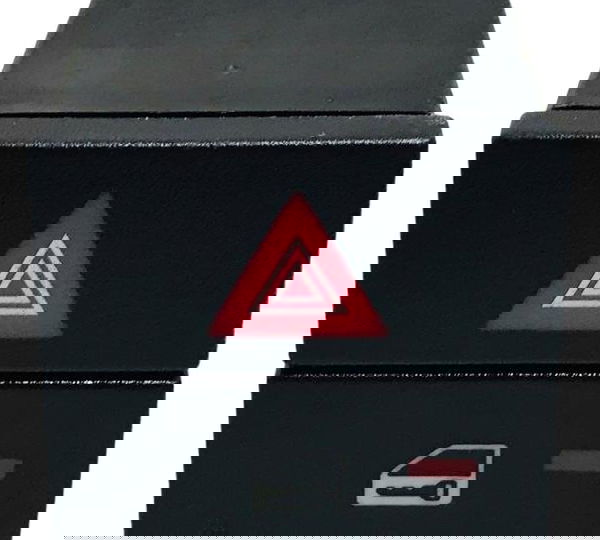 Botão Pisca Alerta / Trava Elétrica Gm Vectra 2006 A 2011