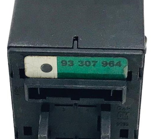 Botão Pisca Alerta / Trava Elétrica Gm Vectra 2006/11