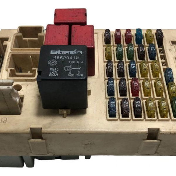 Caixa Fusiveis Interna Fiat Stilo 1.8 8v 2006