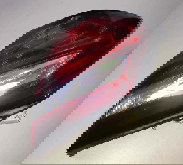 Lanterna Traseira Direita Citroen C4 Picasso