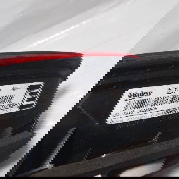 Lanterna Tampa Traseira Lado Esquerdo Vw Voyage G6 2010