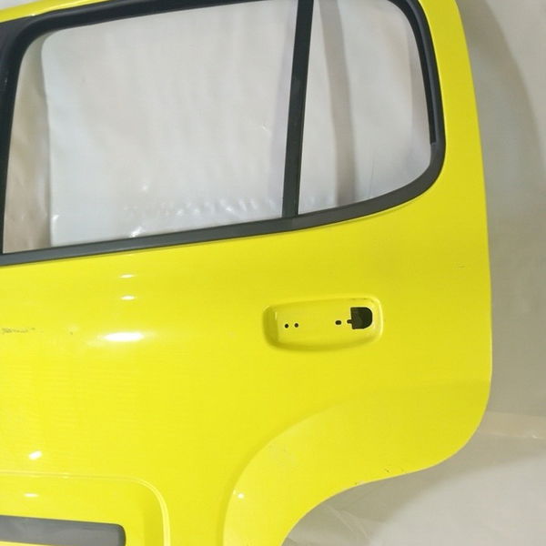 Porta Lado Esquerdo Traseira Fiat Uno Vivace 2012 Traseira Esquerda Amarelo