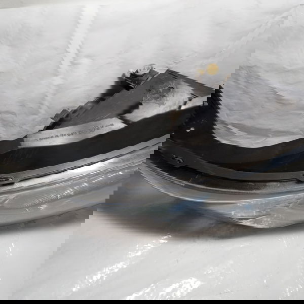 Farol Lado Direito Gm Onix 2013  Direito