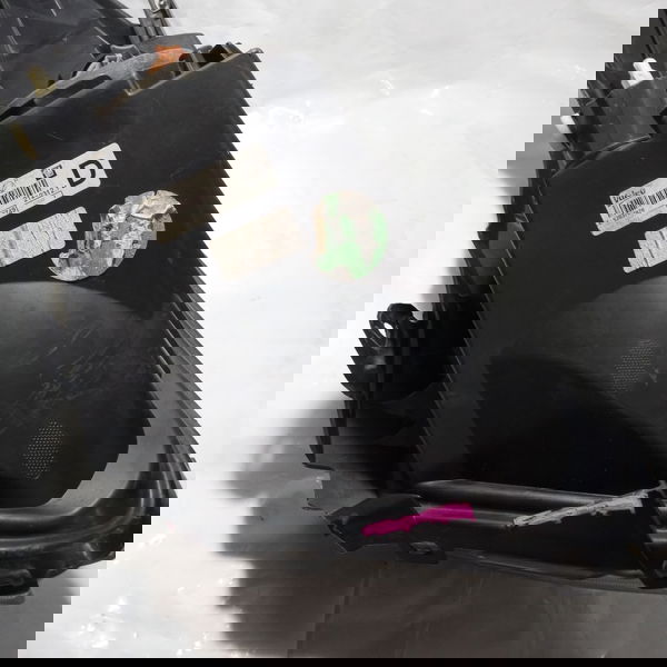 Farol Lado Direito Gm Onix 2013  Direito