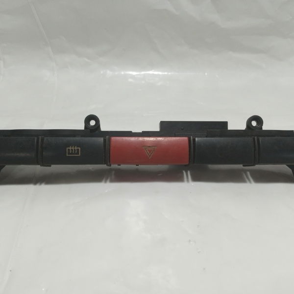 Régua Botão Alerta E Desembaçador Fiat Palio 2004