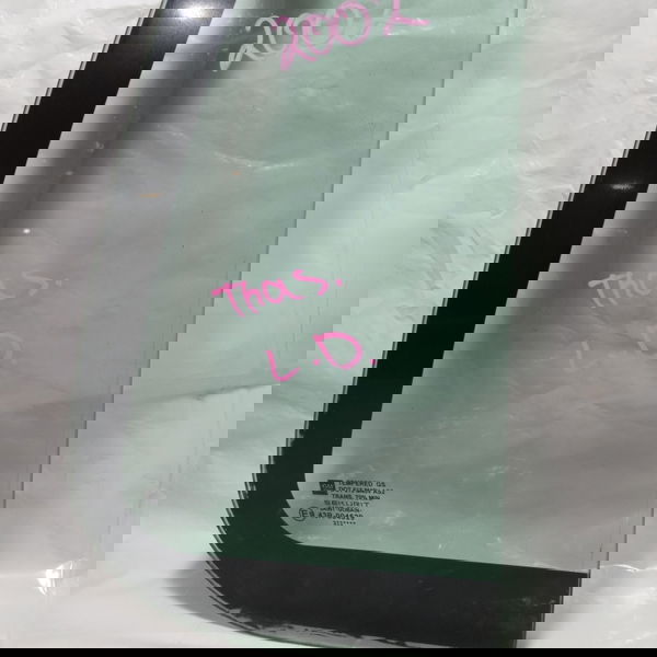 Vidro Fixo Porta Traseira L. Direito Gm Blazer 2002