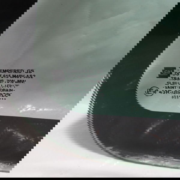 Vidro Fixo Porta Traseira L. Direito Gm Blazer 2002