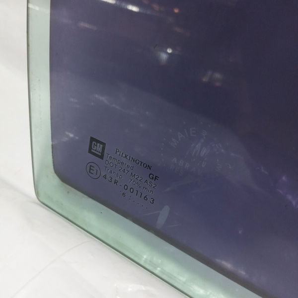 Vidro Fixo Traseiro Direito Gm Astra 2008