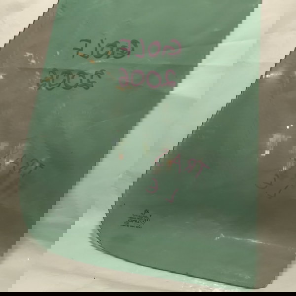 Vidro Fixo Traseiro Esquerdo Vw Golf 2006