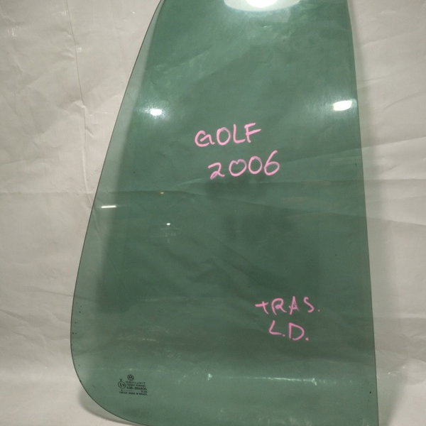 Vidro Fixo Traseiro Direito Vw Golf 2006