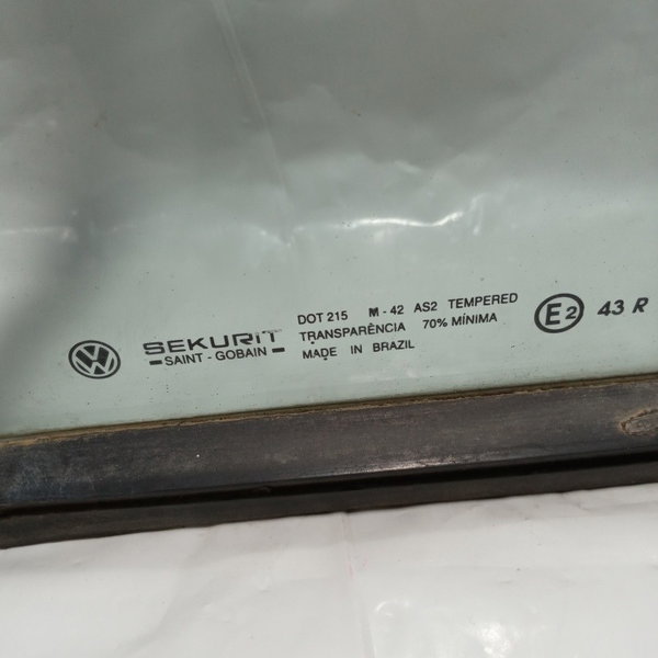Vidro Fixo Traseiro Direito Vw Gol G3 2002
