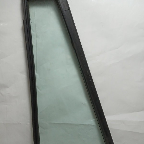 Vidro Fixo Traseiro Direito Vw Gol G3 2002