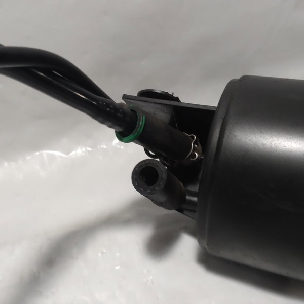 Canister Gm Corsa Montana 2009