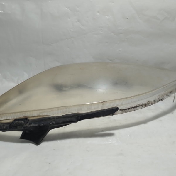 Lente Do Farol Lado Esquerdo Ford Fiesta