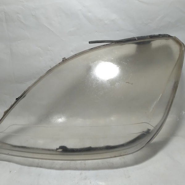 Lente Do Farol Lado Esquerdo Ford Fiesta