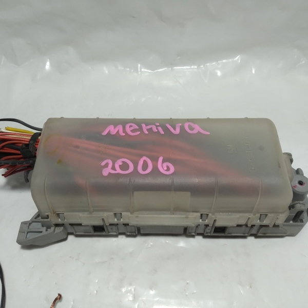Caixa De Fusível Interna Gm Meriva 2006