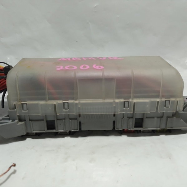 Caixa De Fusível Interna Gm Meriva 2006