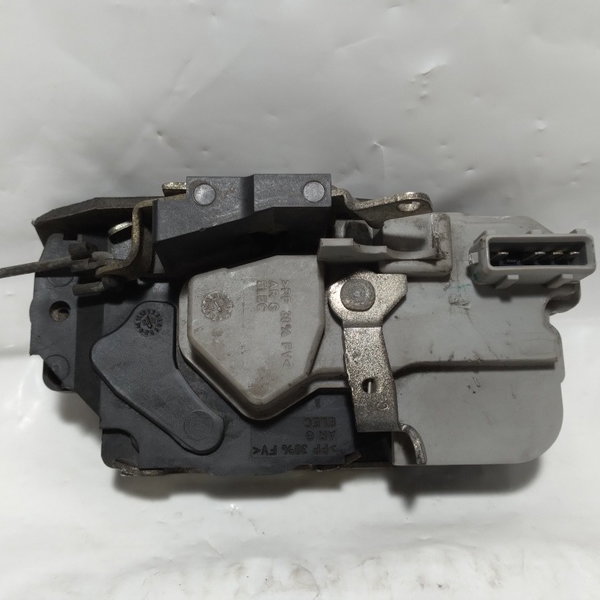 Fechadura Porta Traseira Esquerda Peugeot 207 2009