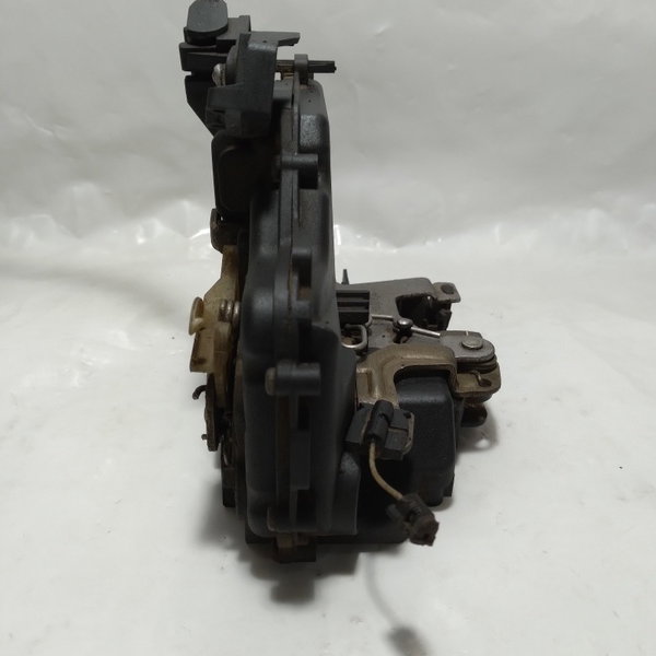 Fechadura Porta Traseira Direita Vw Golf 2000