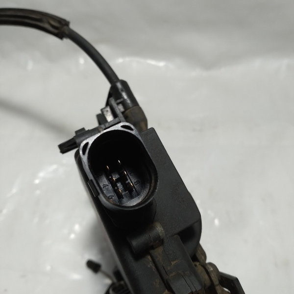 Fechadura Porta Traseira Direita Vw Golf 2000