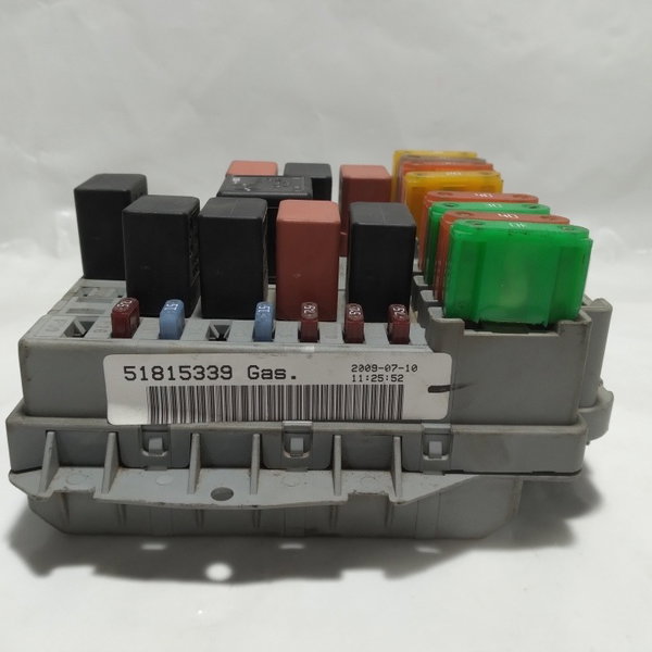 Caixa De Fusível Fiat Punto 2009