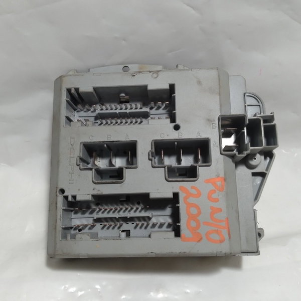 Caixa De Fusível Fiat Punto 2009