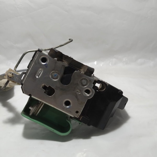 Fechadura Porta Dianteira Esquerda Fiat Punto 2009