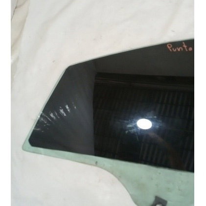 Vidro Porta Dianteira Esquerda Fiat Punto 2009