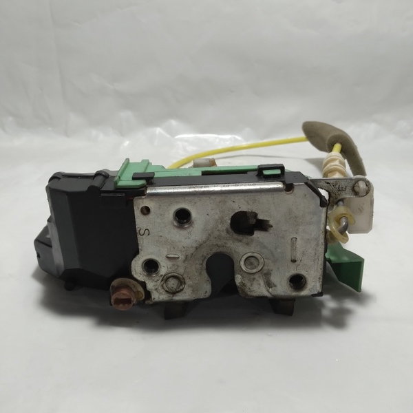 Fechadura Porta Traseira Esquerda Fiat Punto 2009