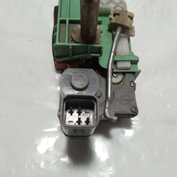 Fechadura Porta Traseira Esquerda Fiat Punto 2009