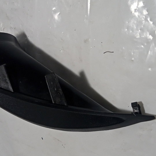 Moldura Farol De Milha Ford Fiesta 2011 Lado Esquerdo