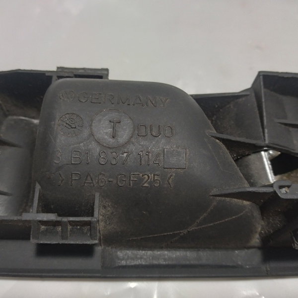 Maçaneta Interna Dianteira Direita Vw Golf 2002 Dianteira