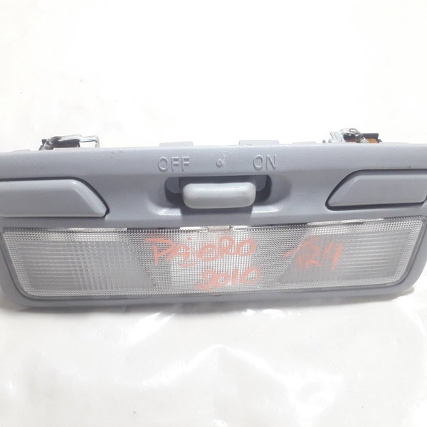 Luz De Teto Dianteira Mitsubishi Pajero Tr4 2010