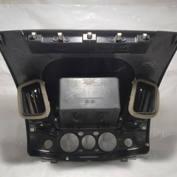 Moldura Painel Central Difusor Mitsubishi L200 Triton