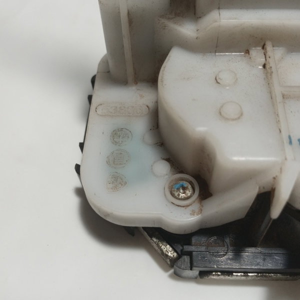Fechadura Porta Traseira Direita Fiat Palio Attractive 2011