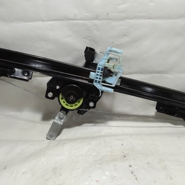 Máquina Vidro Dianteira Direita Fiat Palio Attractive 2011