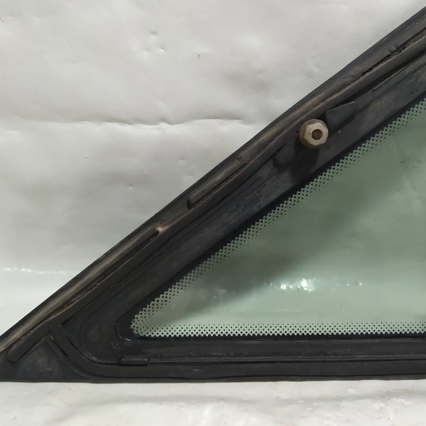 Vidro Fixo Traseiro Esquerdo Gm Omega 1996