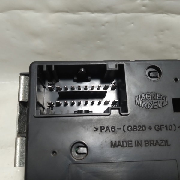 Caixa De Fusível Fiat Palio Attractive 2011 51848387