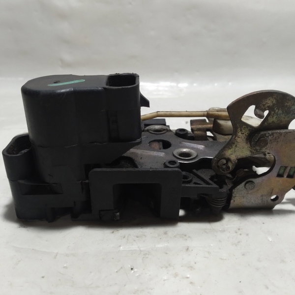 Fechadura Porta Dianteira Esquerda Gm Blazer 1997