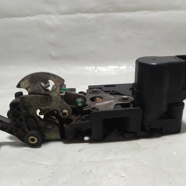Fechadura Porta Traseira Direita Gm Blazer 1997