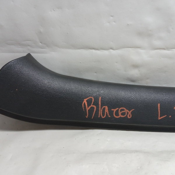 Acabamento Coluna Porta Traseira Direita Gm Blazer 1997