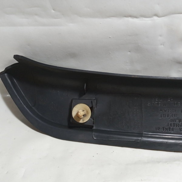 Acabamento Coluna Porta Traseira Direita Gm Blazer 1997