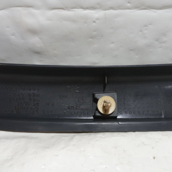 Acabamento Coluna Porta Traseira Direita Gm Blazer 1997