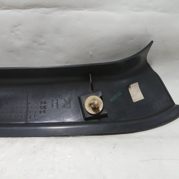 Acabamento Coluna Porta Traseira Direita Gm Blazer 1997