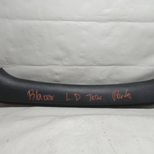 Acabamento Coluna Porta Traseira Direita Gm Blazer 1997