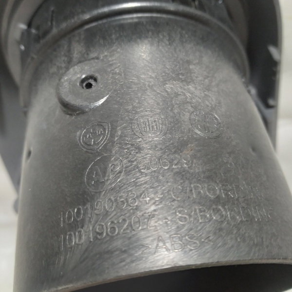 Difusor Ar Lateral Lado Direito Fiat Palio Attractive 2011