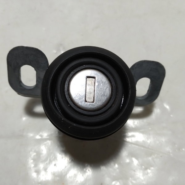 Cilindro Fechadura Tampa Traseira Vw Fox 2012