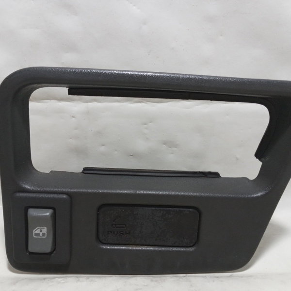 Moldura Maçaneta Botão Vidro Diant. Direita Gm Blazer 2002