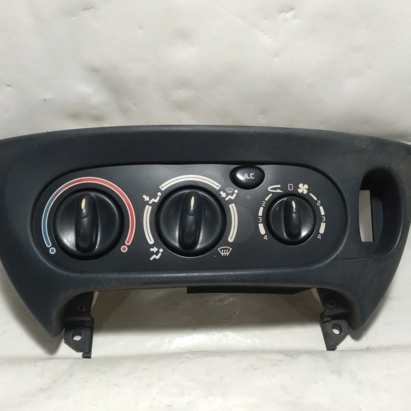 Comando Ar Condicionado Renault Megane 1999