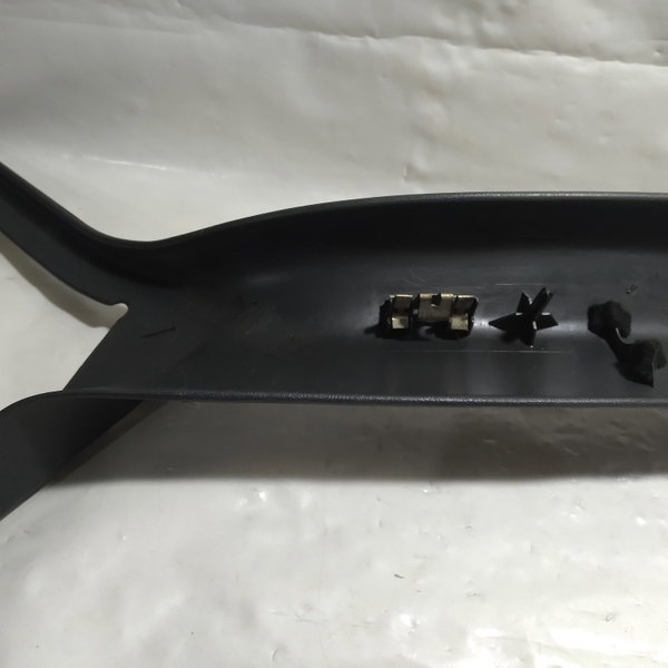 Acabamento Coluna Parabrisa Diant. Direita Gm Blazer 1997